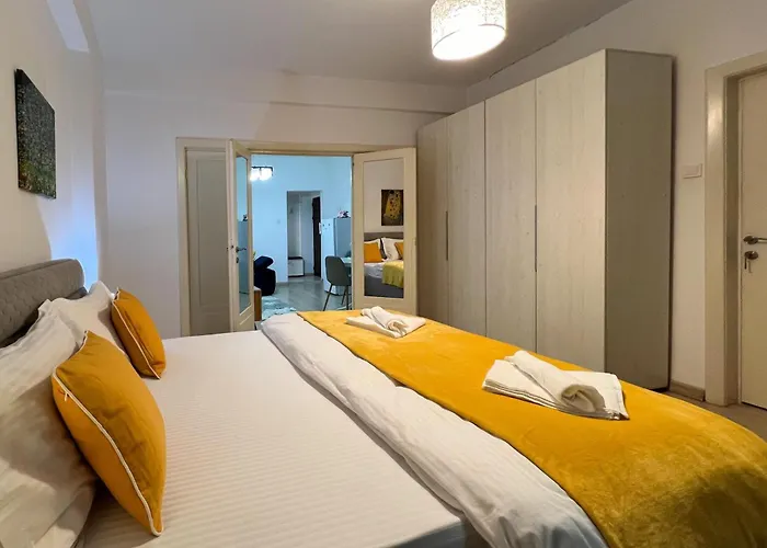 Old City Cozy Apartment